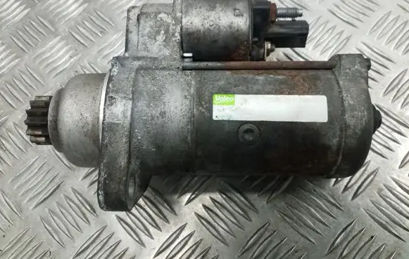 Volkswagen PASSAT B7 Starter motor 02M911024G