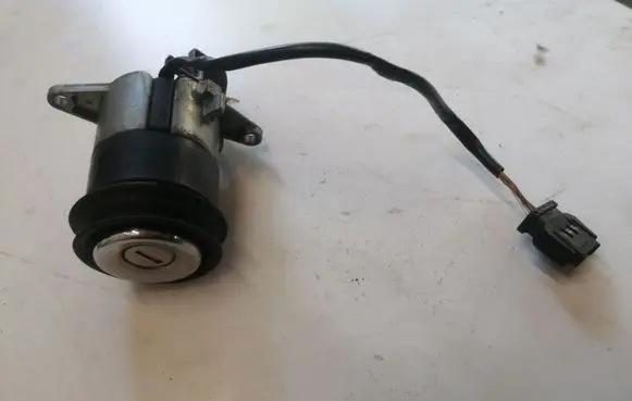 Audi 100 S4 C4 Tailgate exterior lock A586205