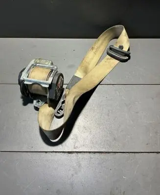 Audi A6 S6 C6 4F Front seatbelt 605404600