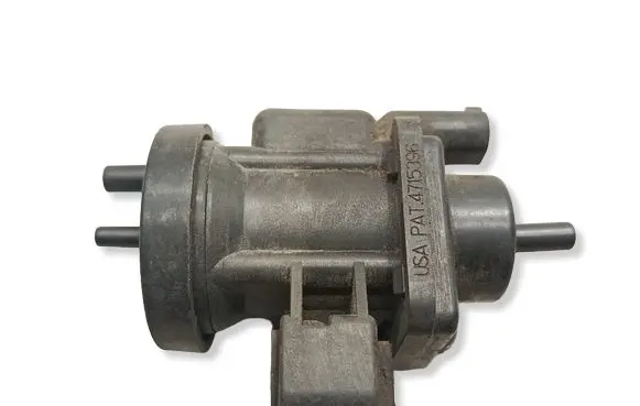 Mercedes-Benz C W203 Turbo solenoid valve A0005450427