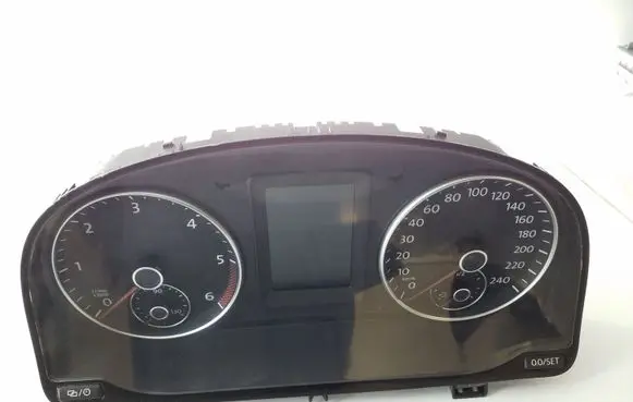 Volkswagen Caddy Speedometer (instrument cluster) 2K5920876F