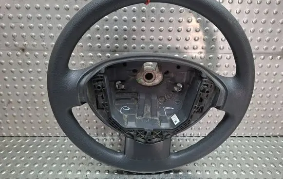 Dacia Duster Steering wheel S27649890 4840070652