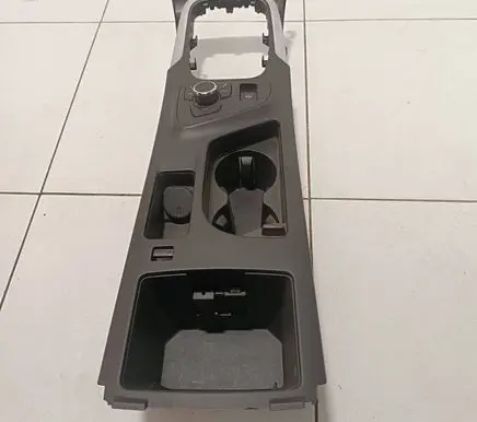 Opel Insignia A Center console 13245742 0012543023