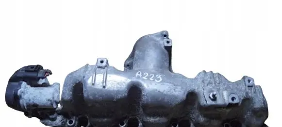 Volkswagen PASSAT B7 Intake manifold 03L129711E