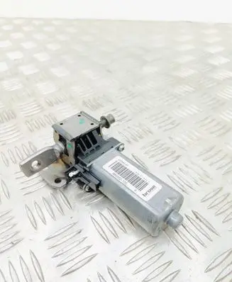 Volvo S60 Seat adjustment motor 988582105