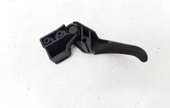 Volkswagen PASSAT B5.5 Engine bonnet (hood) release handle