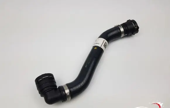 Mercedes-Benz C W206 Engine coolant pipe/hose A1392001702