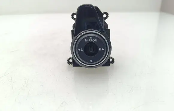 Hyundai i40 Wing mirror switch 39R4801230
