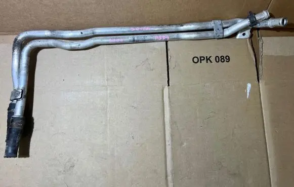 Audi A8 S8 D4 4H Engine coolant pipe/hose