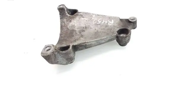 Audi A6 S6 C6 4F A/C compressor mount bracket 06E260835C