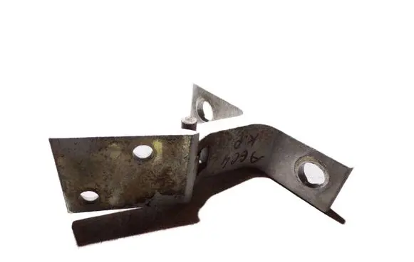 Audi A6 S6 C4 4A Front door upper hinge 4A0831401A