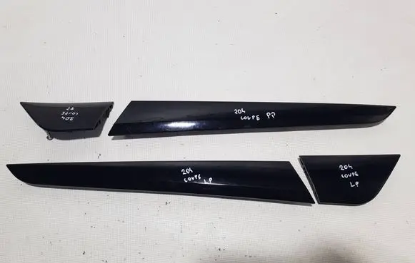 Mercedes-Benz C W204 Front door trim bar 2047205822DDX A2047205822 A2047207922