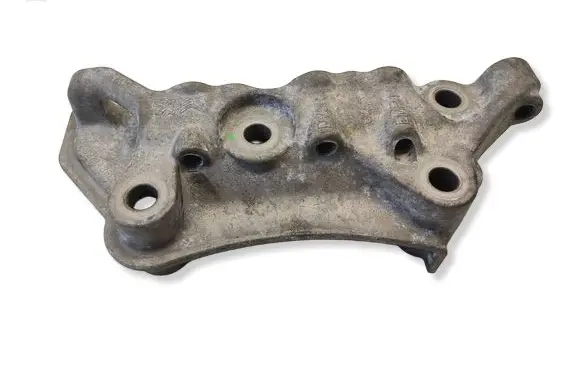 Citroen C3 Engine mounting bracket 9811186980