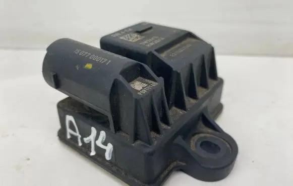 Mercedes-Benz C W205 Glow plug pre-heat relay A6519003003 15077000171