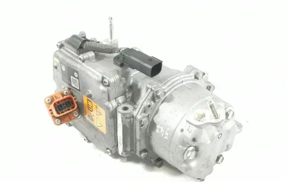 Chrysler Pacifica Air conditioning (A/C) compressor (pump) 68237995AG