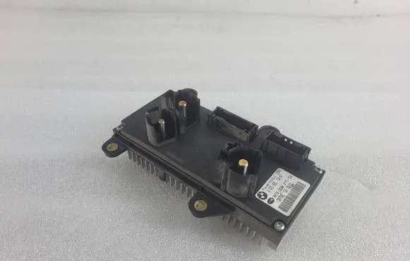 BMW 7 E65 E66 Power management control unit 6925655 097742 8ES00827003