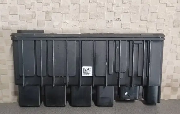 BMW 3 F30 F35 F31 Power management control unit 8638551