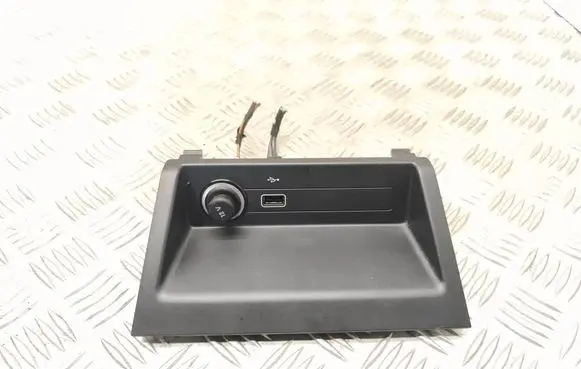 Skoda Fabia Mk3 (NJ) Cigarette lighter 6V0857367D