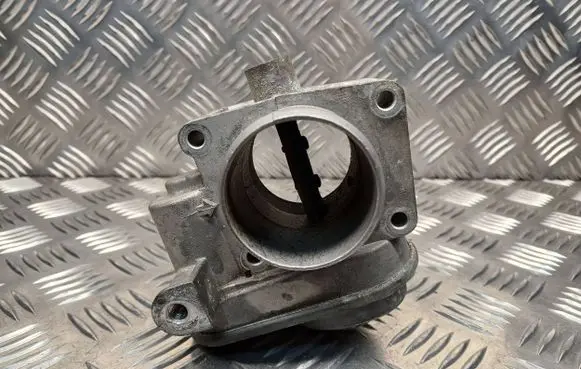 Opel Astra H Throttle valve 8973002311