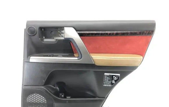 Toyota Highlander XU40 Coupe rear side trim panel 
