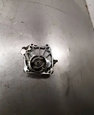 Alfa Romeo 159 Vacuum pump