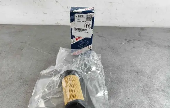 Volvo XC60 Air filter 1457436088
