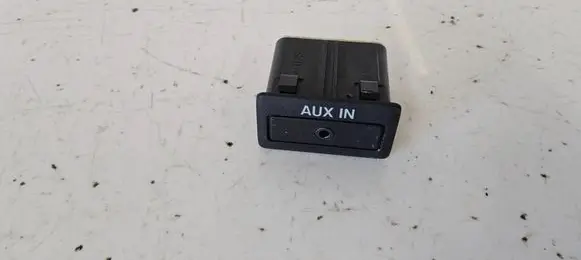 Mazda 6 AUX in-socket connector TD7466DFX5717