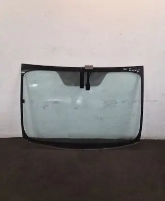 Toyota Prius (XW30) Front windscreen/windshield window 