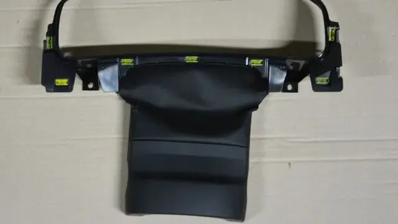 Volkswagen Touareg II Dashboard trim 7P1858349 7P6858565