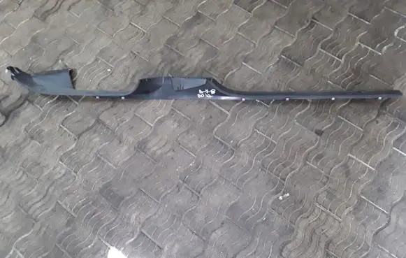 Volkswagen PASSAT B7 Sill 3C0853370