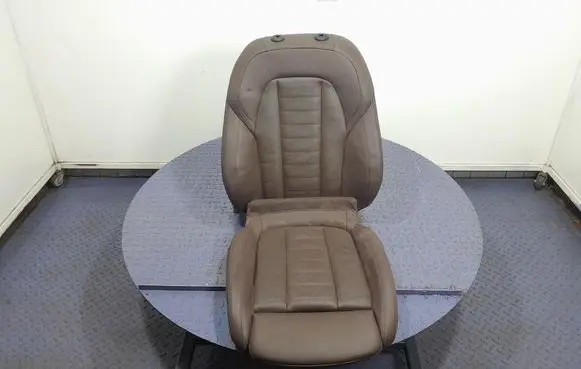 BMW X4 F26 Front passenger seat 