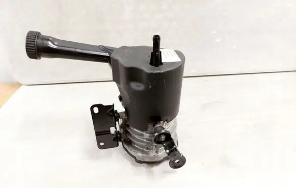 Citroen C4 I Picasso Power steering pump 9681594580