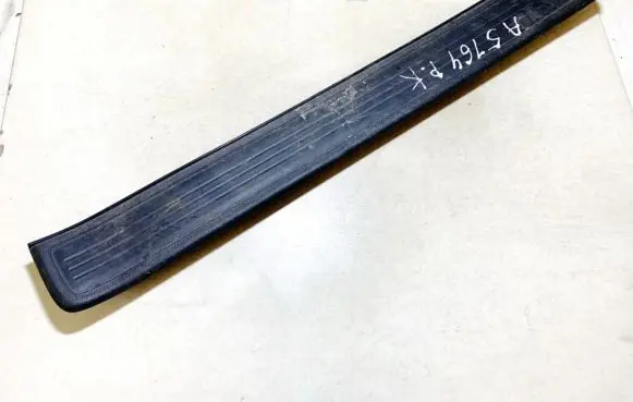 Honda CR-V Front sill trim cover 84252swaa012m1 84252-swa-a012-m1