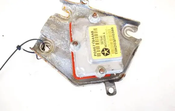 Chrysler PT Cruiser Airbag deployment crash/impact sensor p04671844ab 39754c