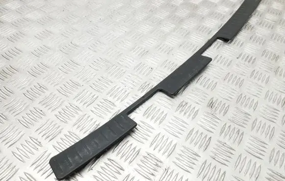 Skoda Superb B6 (3T) Bottom trim 3T5827487