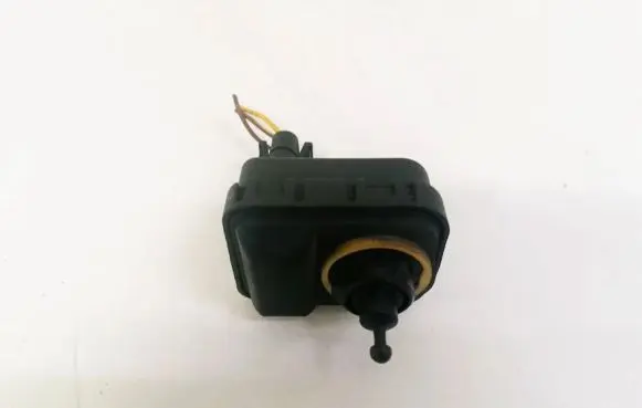 Opel Zafira A Headlight level adjustment motor 