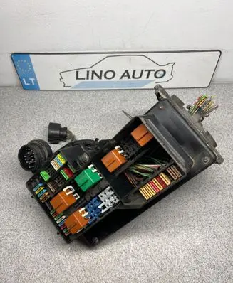 BMW 3 E36 Fuse box set 1387590 8353447 1378238