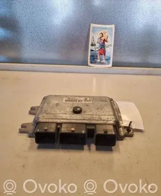 Nissan Qashqai Engine control unit/module MEC940240