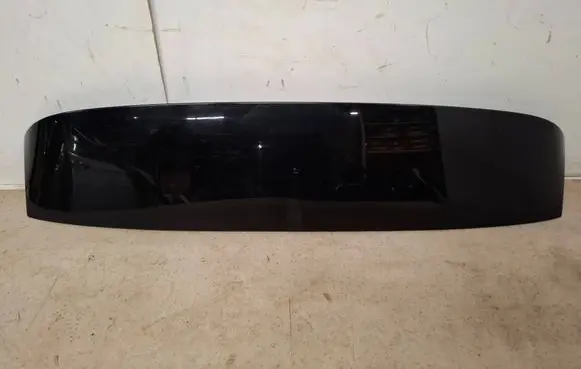 Tailgate/trunk spoiler