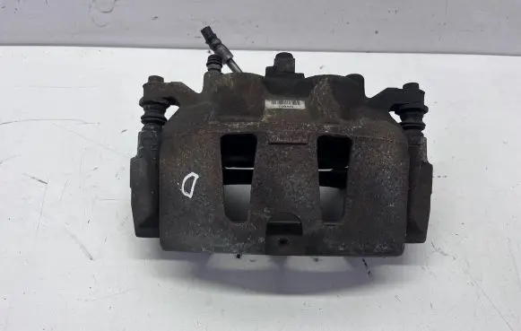 Chrysler Town & Country V Front brake caliper 17988801