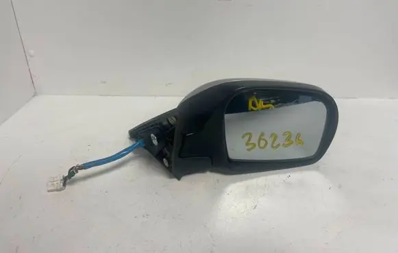 Subaru Legacy Front door electric wing mirror 74431303 011199 010843