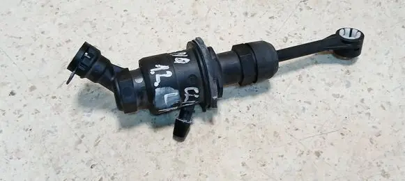 Renault Clio III Clutch master cylinder 8200523798 AI20080716