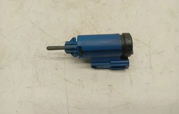 Audi A4 S4 B6 8E 8H Brake pedal sensor switch 19322005