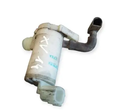 Subaru XV Windscreen/windshield washer pump