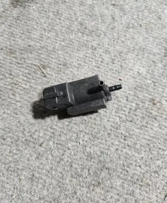 BMW X5 F15 Turbo solenoid valve 70231800 11T085 7810831