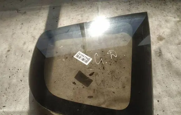 Honda Jazz Rear side window as2