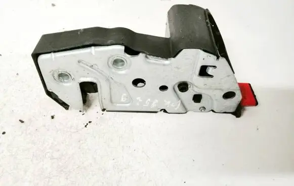 Volkswagen PASSAT B6 Seat back rest lock catch 3c5885681