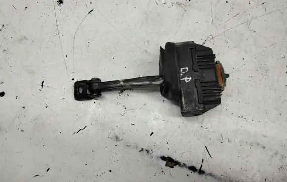 BMW 5 E60 E61 Front door check strap stopper 7033609