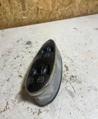 Mercedes-Benz E W211 Electric window control switch A2118219951 501880 17502