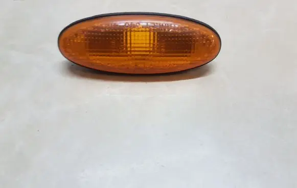 Mitsubishi Pajero Sport I Front fender indicator light